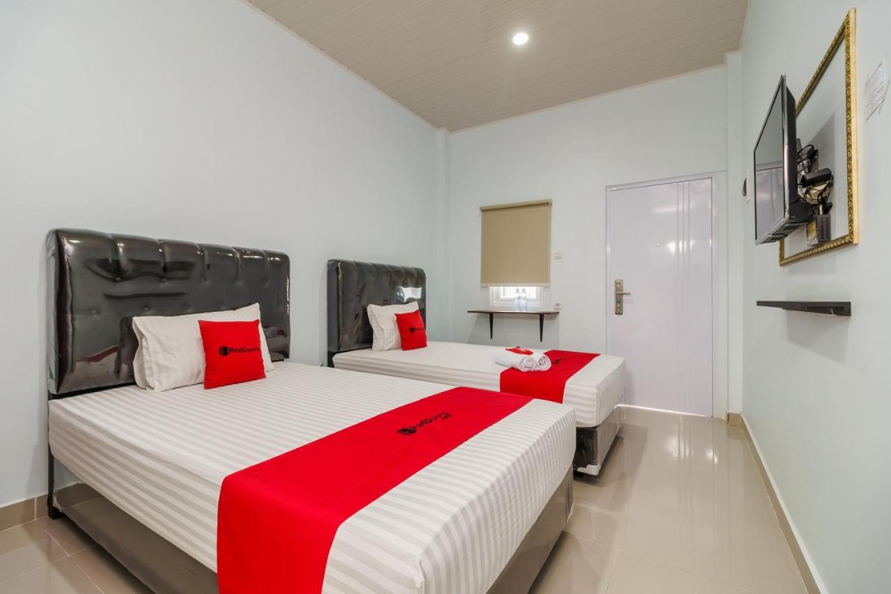 Reddoorz Plus Near Palembang Icon Mall 2 Esterno foto